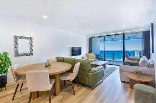 25th-Floor Ocean View Retreat by Housemark Escapes - 0