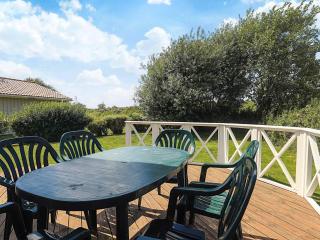 4 star holiday home in FRIEDRICHKOOG - 5
