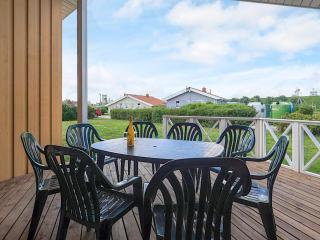 4 star holiday home in FRIEDRICHKOOG - 5