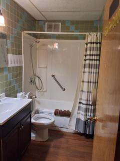 Wildwood Hotel - 7