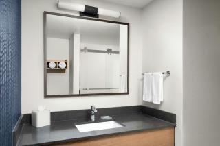 Fairfield Inn and Suites Sacramento Airport Natomas - 1