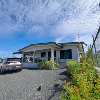 Nav's B&B - 4