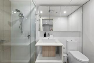 Riverside 1BR Apt with King Bed and Pool! - 3