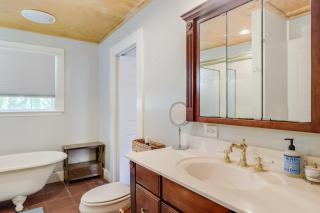 Historical Beach Cottage in the core of Downtown Ocean Springs - 4