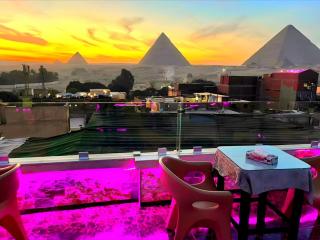 Pyramids & Sphinx Hut Hotel - 9