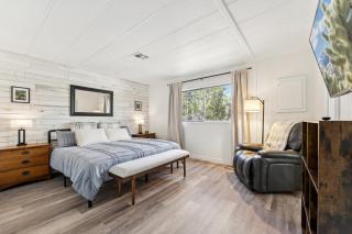 Charming Pines Cabin with Fireplace and BBQ - 2