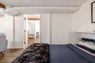 Cozy Portland Home Steps from Food - Sleeps 4 - 7