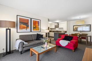 2 Bedroom 2 Bathroom Apartment in the Heart of Perth CBD - 9