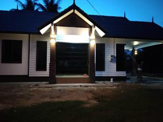 Dneesya homestay - 0