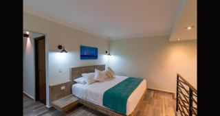 Santa Cruz Suite #5 - 1