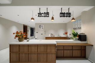 Floral Luxury Galaxy Valley B&B - 4