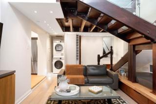Timber & Tide Loft - Striking Design by the Beach - 8