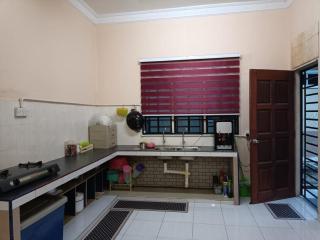 Teratak Tuan Homestay - 1