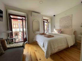 Historic Porto Balcony Hideaway - Taipas House 60 - 7