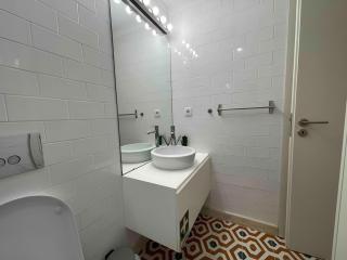 Historic Porto Balcony Hideaway - Taipas House 60 - 1