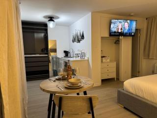 Wainscott Woods Retreat - 6
