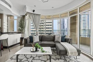 Elegant 2BR - Stunning Sea Views & Prime Location - 9