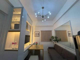 Near Mactan International airport Condo with Private Entrance and Shared Pool - 0