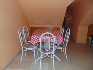 Leander Apartman - 1