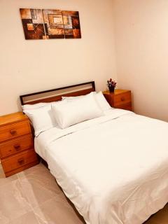 Bright & Quiet 1BR with Courtyard - 2