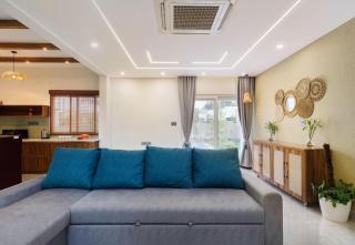 The Garden Retreat by StayJade- Pool- 2BHK- Lawn - 8