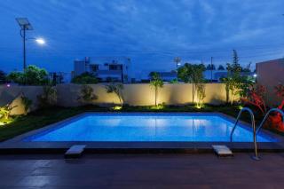 The Garden Retreat by StayJade- Pool- 2BHK- Lawn - 6