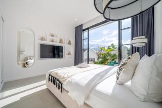 White Shell Villa 1 - Dive Into Luxury - Modern 3BR Villa with Large Pool - 6