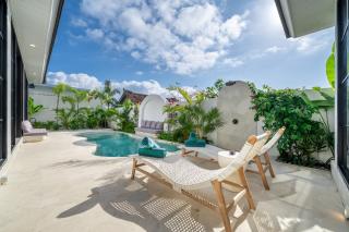 White Shell Villa 1 - Dive Into Luxury - Modern 3BR Villa with Large Pool - 8