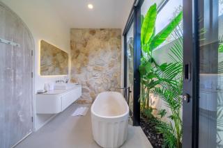 White Shell Villa 1 - Dive Into Luxury - Modern 3BR Villa with Large Pool - 1