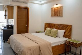 The Enclave Inn - 7