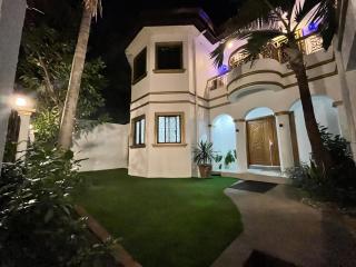 Elegant 5BR Home Near BGC - 2