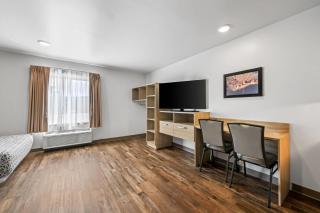 WoodSpring Suites Winston-Salem near Hanes Mall - 2