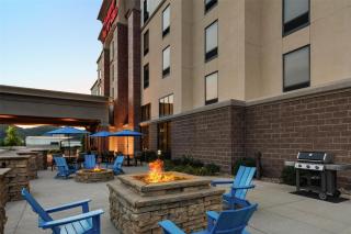 Hampton Inn & Suites - Pittsburgh/Harmarville, PA - 9