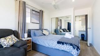 Sandstone Point Cove Studio - 7