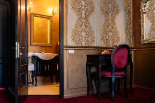 Belle Epoque Boutique (Adult Only) - Constança - 3