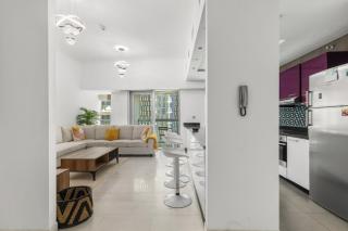 2BR In The World-Famous Twisted Skyscraper - 7