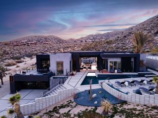 Gatsby by Fieldtrip Modern Luxury with Infinity Pool Game Room - 8