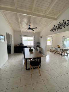 Five Bedroom Villa with Swimming Pool - 4