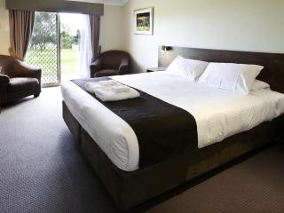 Mercure Bunbury Sanctuary Golf Resort - 3