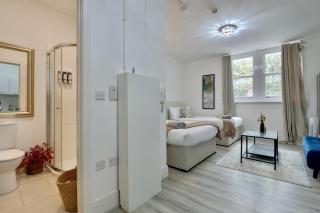 Aylward Apartments S14, near City Centre and Gunwharf Quays - 4