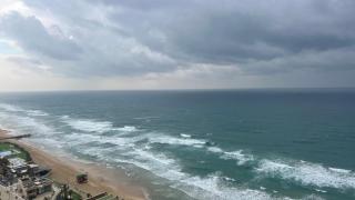 Beach front 20th floor 3R suite w parking - 5