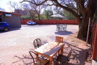 Best Enough Guesthouse - 2