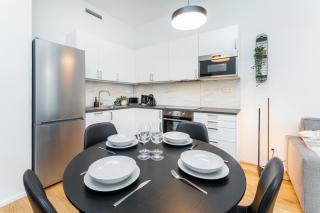 Modern Prague Smichov Apartment w Balcony by Rentero - 9