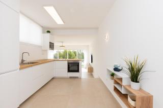 Moderno apartamento totalmente reformado con vistas al mar - 4
