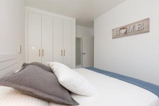 Moderno apartamento totalmente reformado con vistas al mar - 1