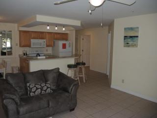 Golf Course View Condo 3005M with Pool - 2