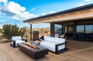 Atomic Ranch by Fieldtrip Secluded Pool Views - 7