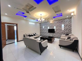 Luxury Holiday Home Margala Hills Views Islamabad - 0