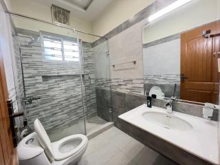 Luxury Holiday Home Margala Hills Views Islamabad - 1