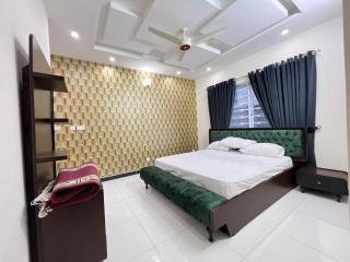 Luxury Holiday Home Margala Hills Views Islamabad - 3